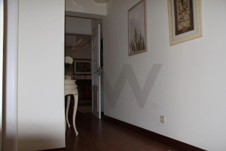 Apartamento T3 para Venda em Massamá e Monte Abraão Foto 19