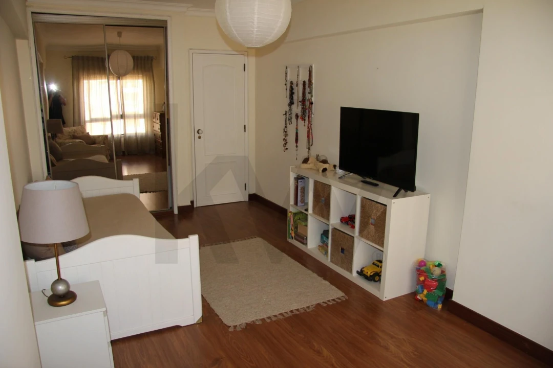 Apartamento T3 para Venda em Massamá e Monte Abraão Foto 13