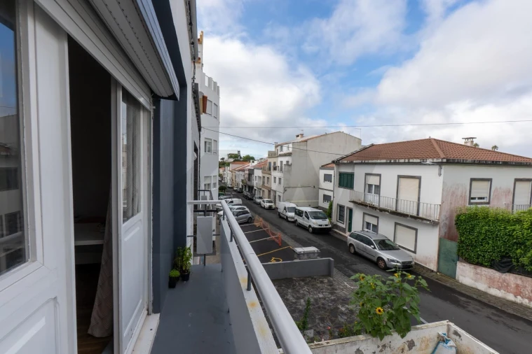 Moradia T5 para Venda em Ponta Delgada (São Pedro) Foto 17