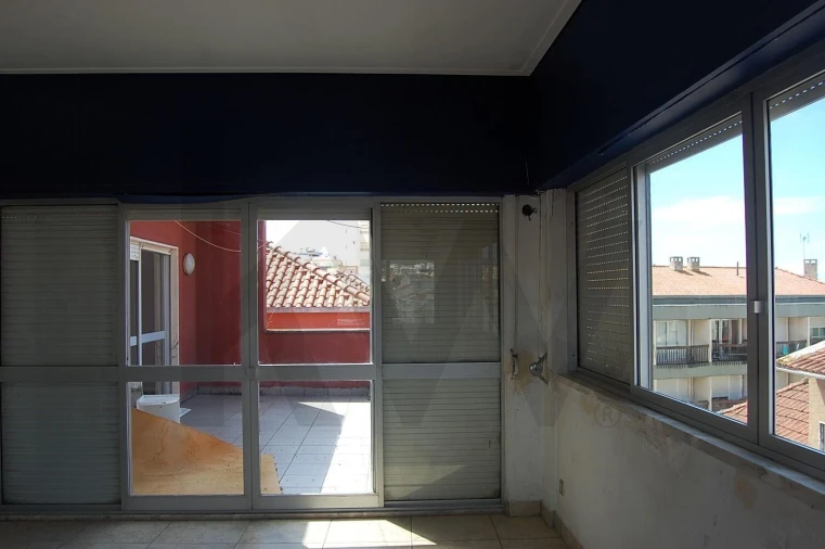 Apartamento T5 para Venda em Buarcos Foto 6