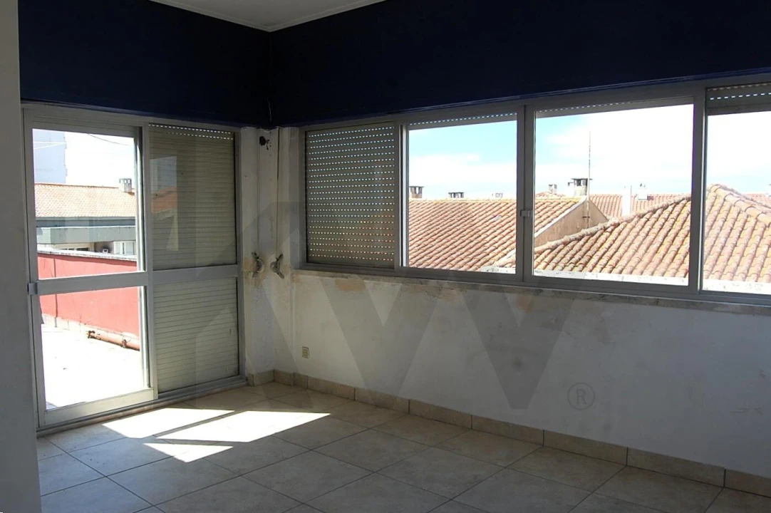 Apartamento T5 para Venda em Buarcos Foto 4