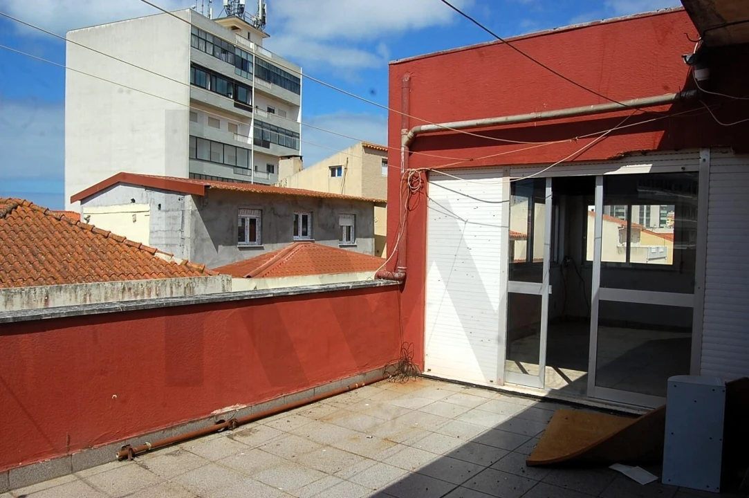 Apartamento T5 para Venda em Buarcos Foto 3