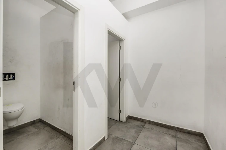 Armazém para Arrendamento em Sacavém e Prior Velho Foto 17