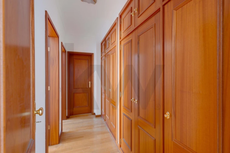 Apartamento T2 para Venda em Santo Antonio dos Olivais Foto 9