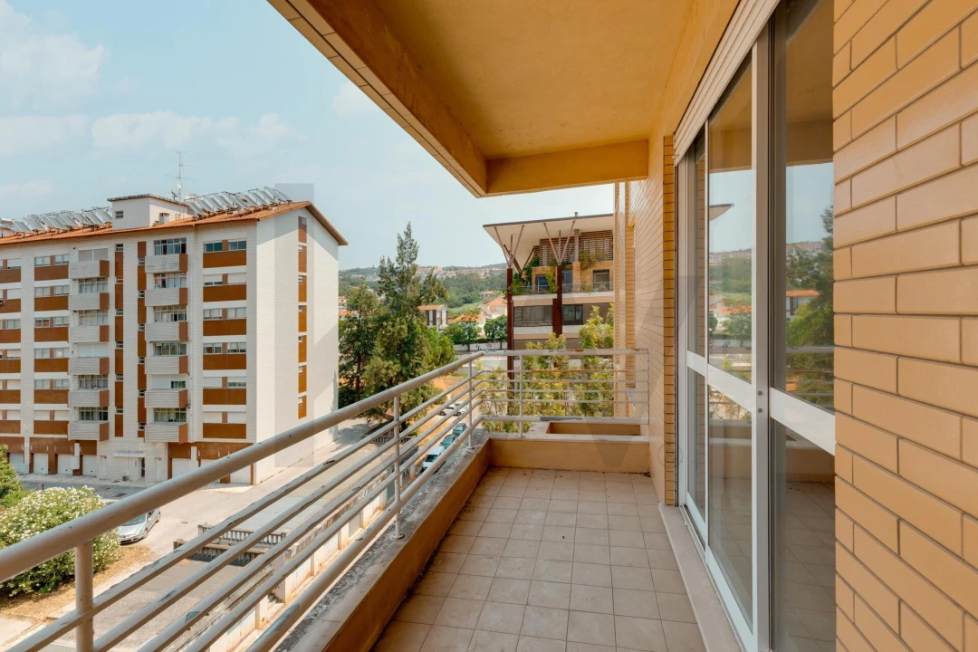 Apartamento T2 para Venda em Santo Antonio dos Olivais Foto 16