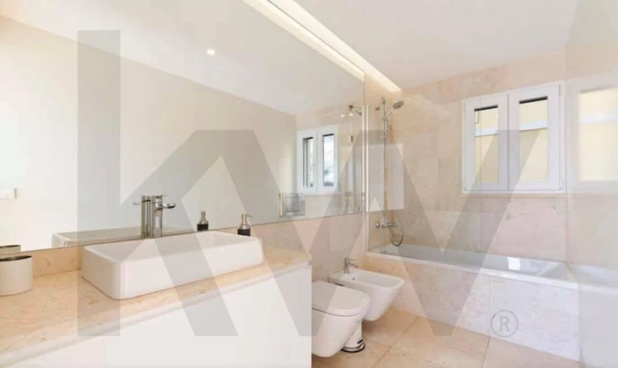 Apartamento T2 para Venda em Arroios Foto 12