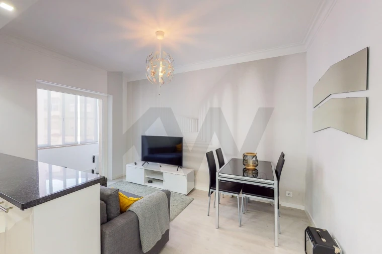 Apartamento T1 para Venda em Venteira Foto 3