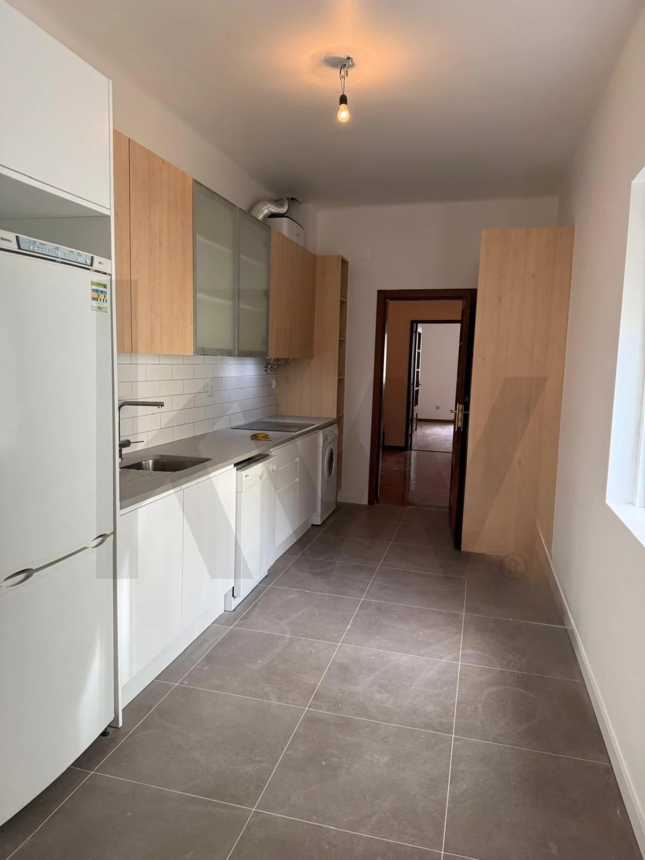 Apartamento T3 para Arrendamento em Campo de Ourique Foto 4
