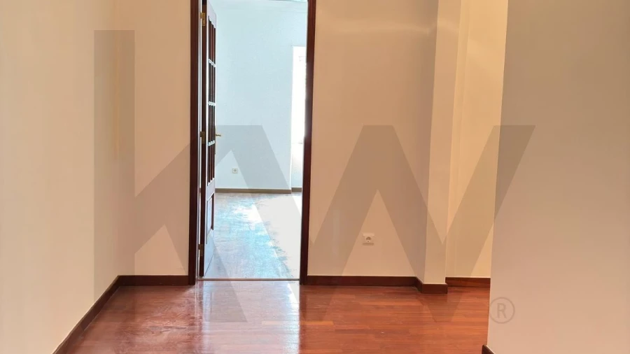Apartamento T3 para Arrendamento em Campo de Ourique
