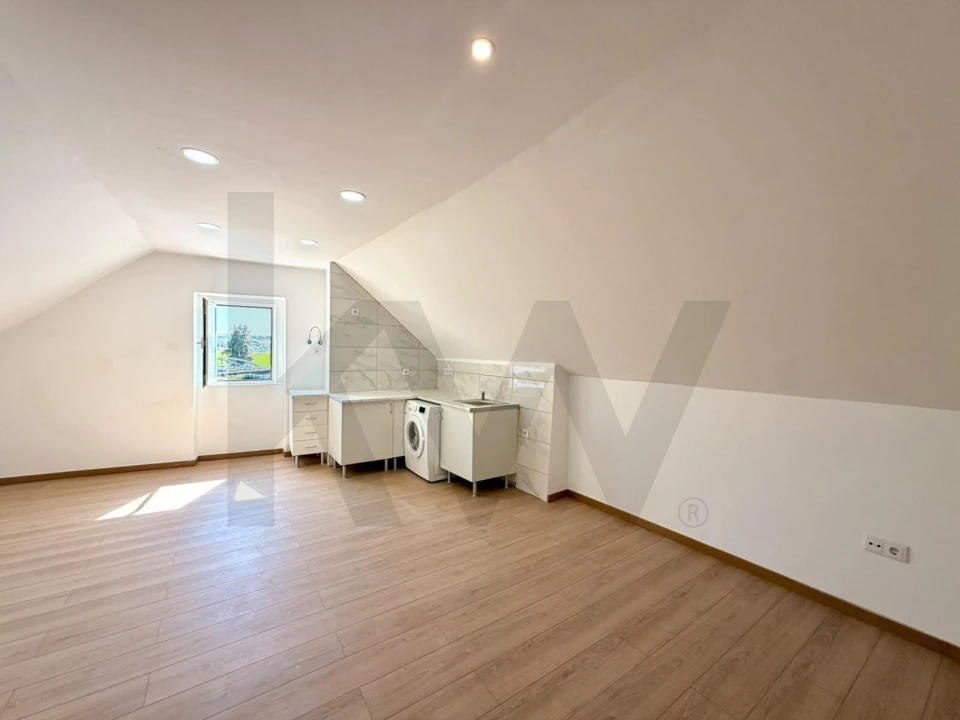 Apartamento T3 para Venda em Santa Maria do Castelo e Santiago e Santa Susana Foto 28