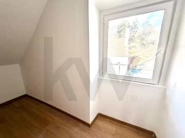 Apartamento T3 para Venda em Santa Maria do Castelo e Santiago e Santa Susana