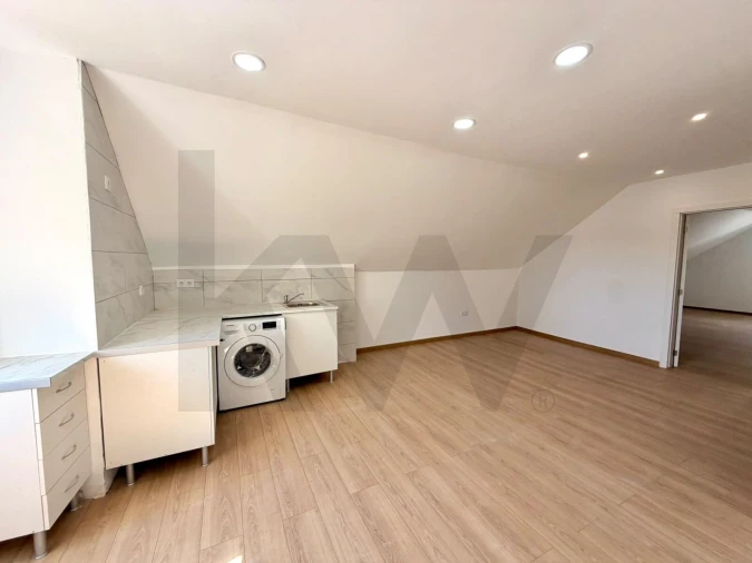 Apartamento T3 para Venda em Santa Maria do Castelo e Santiago e Santa Susana Foto 27