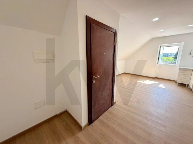 Apartamento T3 para Venda em Santa Maria do Castelo e Santiago e Santa Susana Foto 23