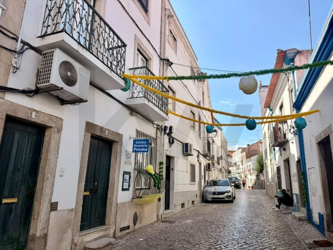 Apartamento T3 para Venda em Santa Maria do Castelo e Santiago e Santa Susana Foto 2