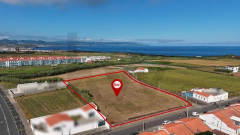 Terreno para Venda em Ribeirinha