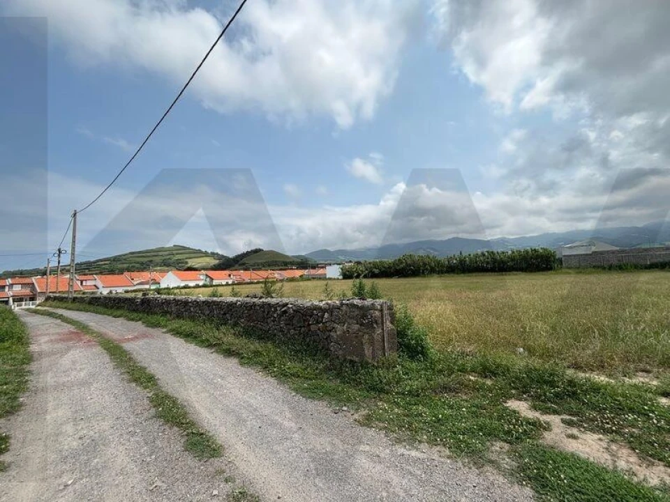Terreno para Venda em Ribeirinha Foto 9