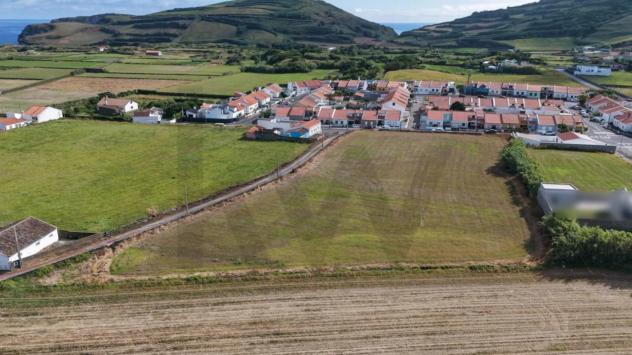 Terreno para Venda em Ribeirinha Foto 7