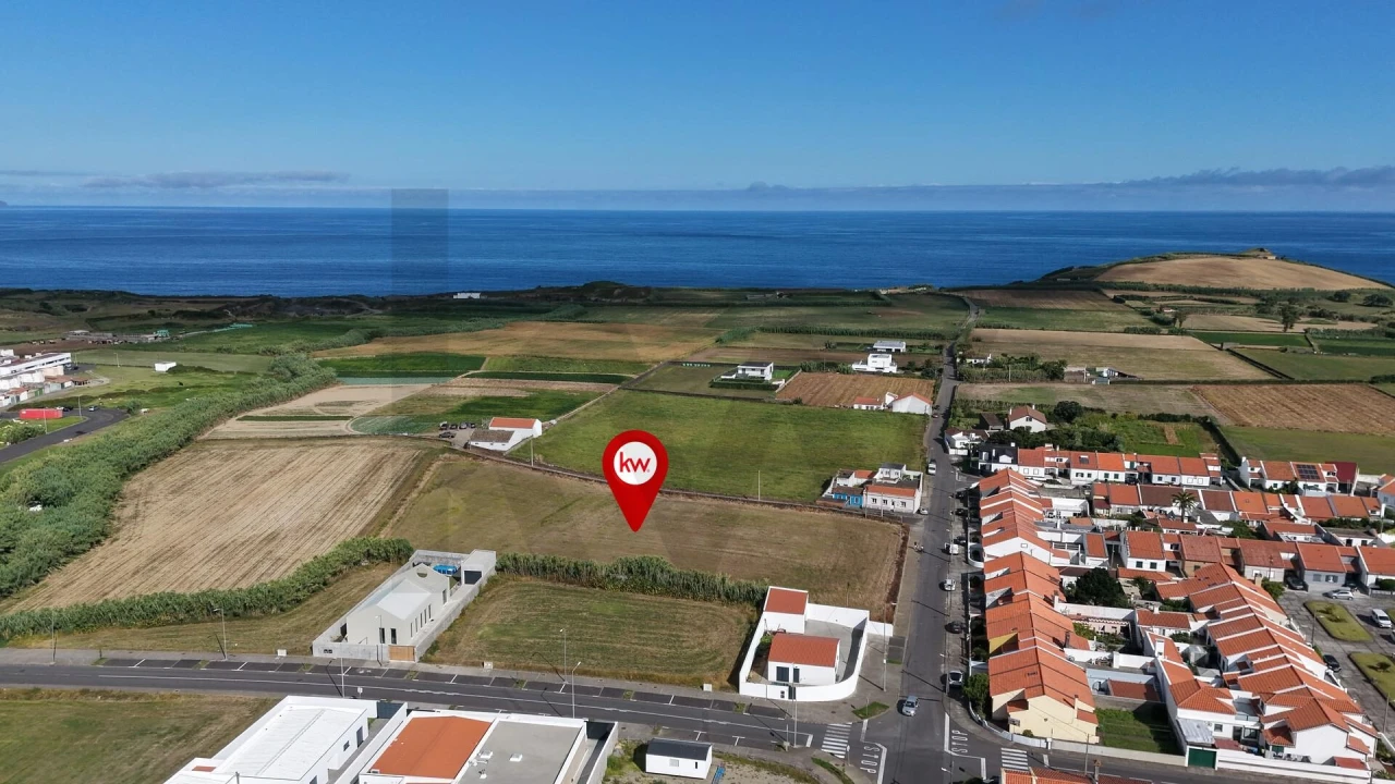 Terreno para Venda em Ribeirinha Foto 2