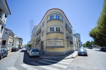 Apartamento T2 para Venda em Alhandra, São João dos Montes e Calhandriz