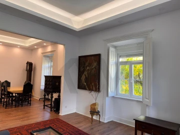 Apartamento T2 para Arrendamento em Areeiro