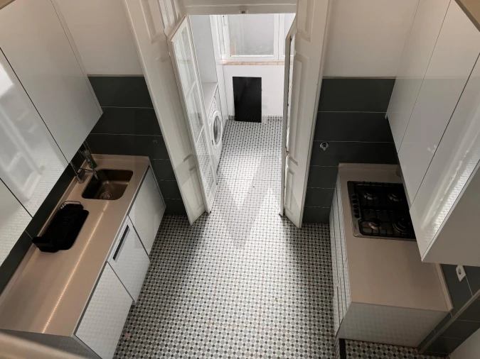 Apartamento T2 para Arrendamento em Areeiro Foto 8