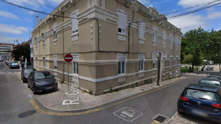 Apartamento T2 para Arrendamento em Areeiro