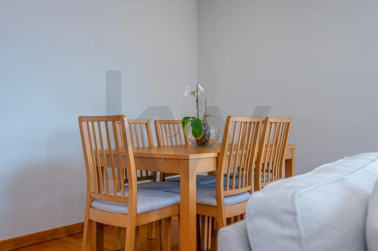 Apartamento T2 para Venda em Ramalde Foto 5