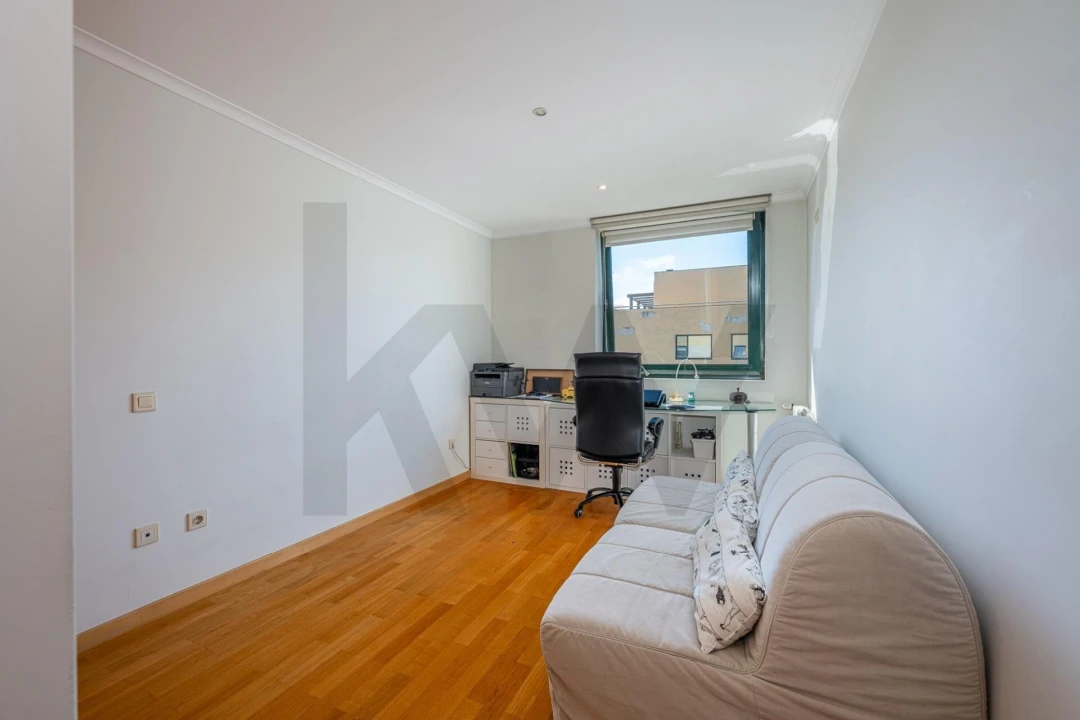 Apartamento T2 para Venda em Ramalde Foto 12