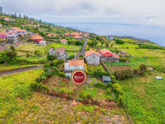 Moradia T4 para Venda em Achadas da Cruz Foto 10