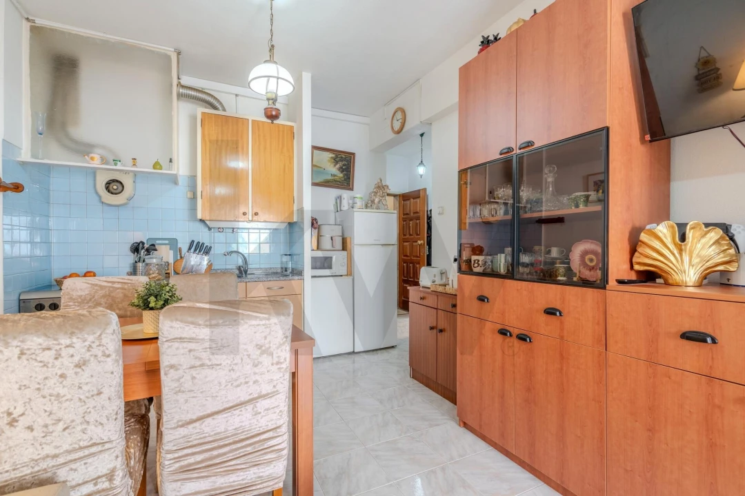 Apartamento T1 para Venda em Alfragide Foto 10
