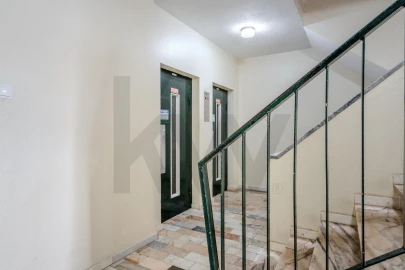 Apartamento T1 para Venda em Alfragide