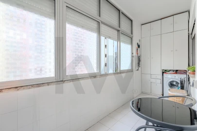 Apartamento T1 para Venda em Alfragide