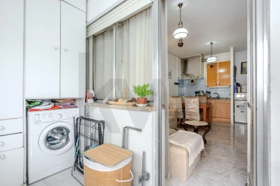 Apartamento T1 para Venda em Alfragide