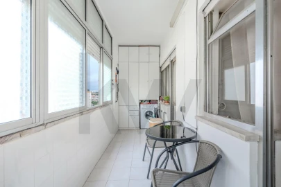 Apartamento T1 para Venda em Alfragide