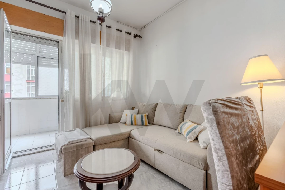 Apartamento T1 para Venda em Alfragide Foto 13