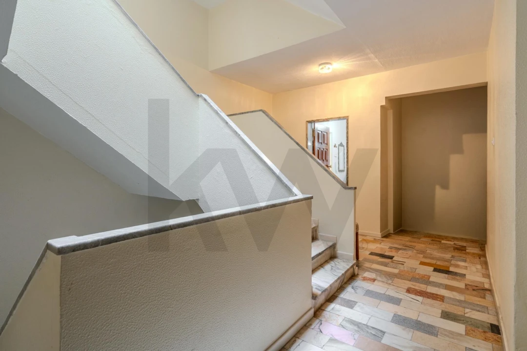 Apartamento T1 para Venda em Alfragide Foto 34