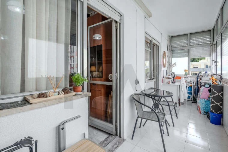 Apartamento T1 para Venda em Alfragide Foto 21