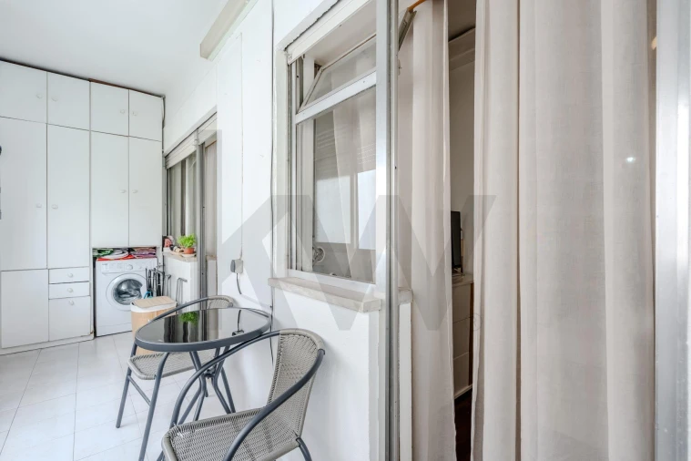 Apartamento T1 para Venda em Alfragide Foto 14