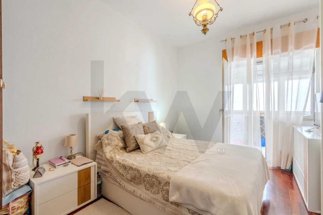 Apartamento T1 para Venda em Alfragide Foto 1
