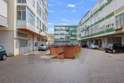 Apartamento T3 para Venda em Algés, Linda-A-Velha e Cruz Quebrada-Dafundo