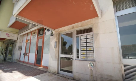Apartamento T3 para Venda em Algés, Linda-A-Velha e Cruz Quebrada-Dafundo