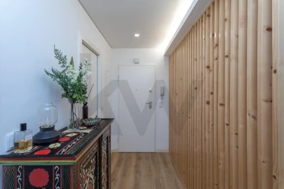Apartamento T2 para Venda em Carnaxide e Queijas