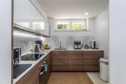 Apartamento T2 para Venda em Carnaxide e Queijas