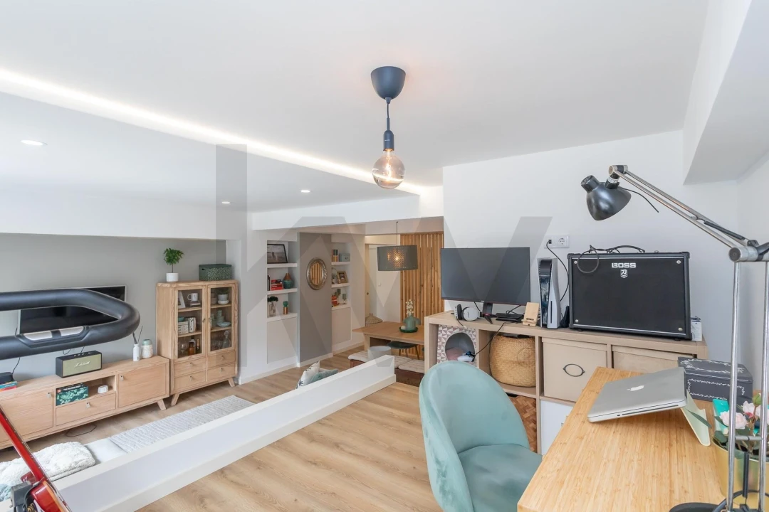 Apartamento T2 para Venda em Carnaxide e Queijas Foto 9