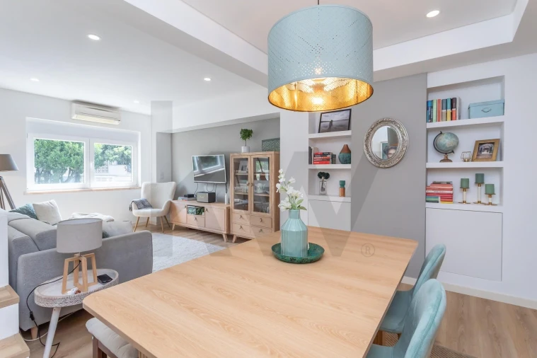 Apartamento T2 para Venda em Carnaxide e Queijas Foto 12