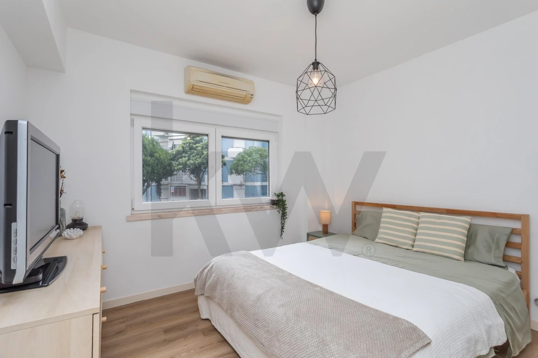 Apartamento T2 para Venda em Carnaxide e Queijas Foto 21