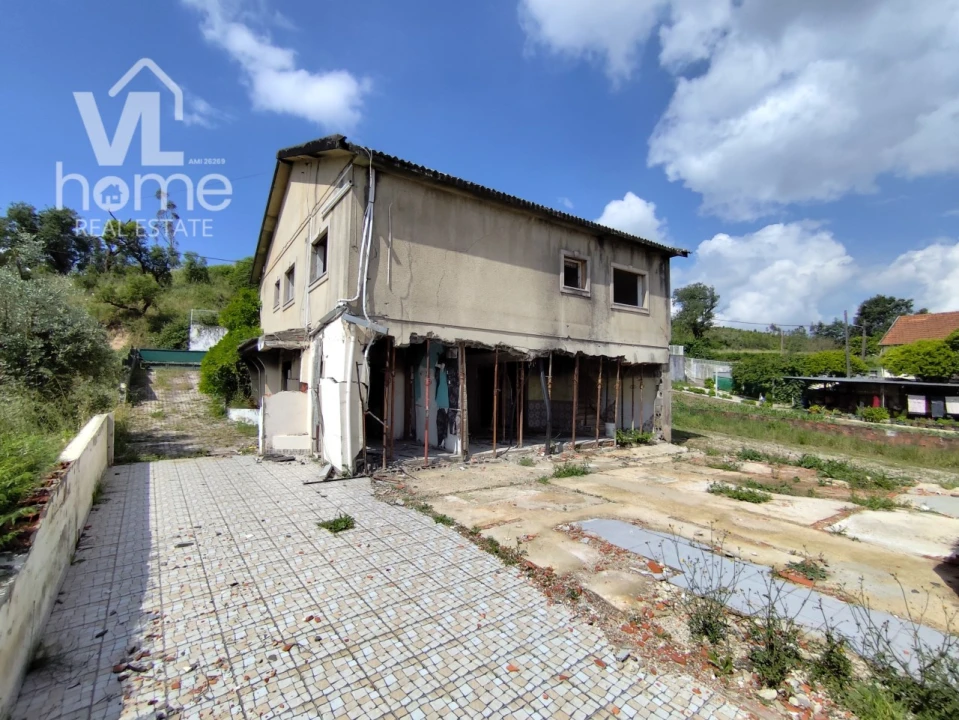 Moradia T3 para Venda em Colmeias e Memória Foto 38