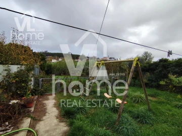 Moradia T3 para Venda em Colmeias e Memória