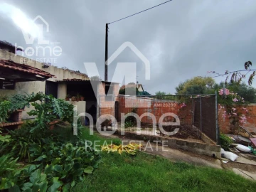 Moradia T3 para Venda em Colmeias e Memória