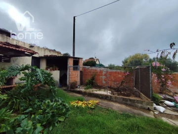 Moradia T3 para Venda em Colmeias e Memória